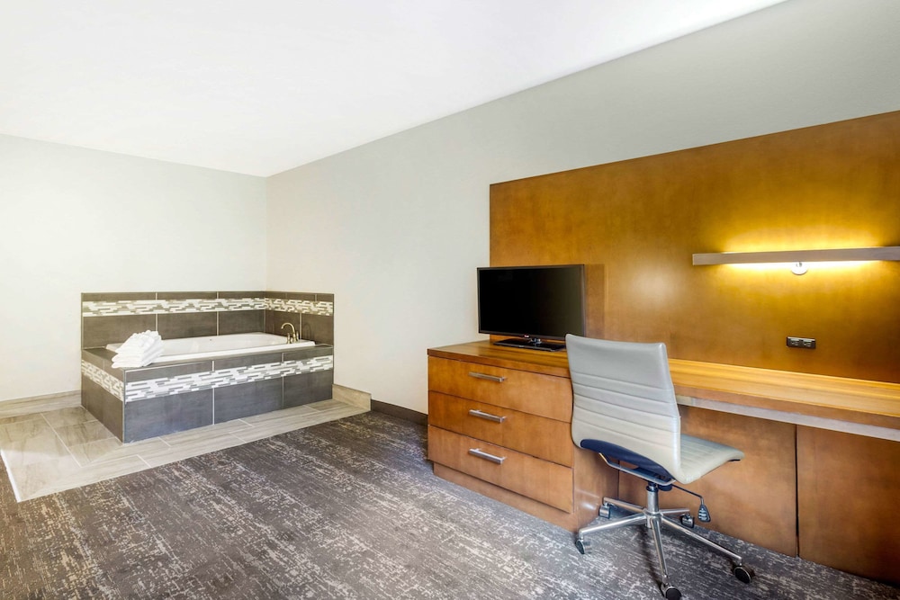 Quality Inn Danville KY 36/45