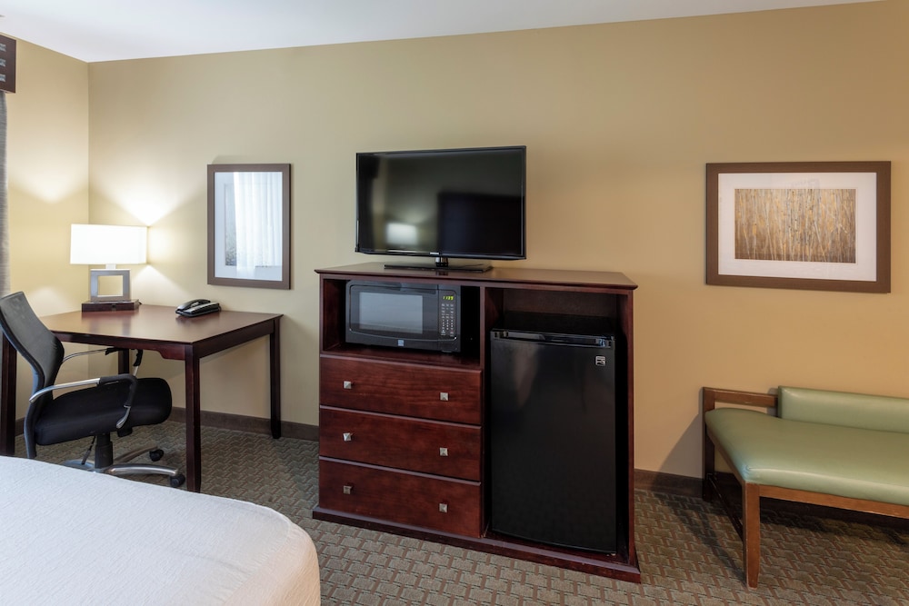 Grandstay Hotel And Suites Morris 45/52