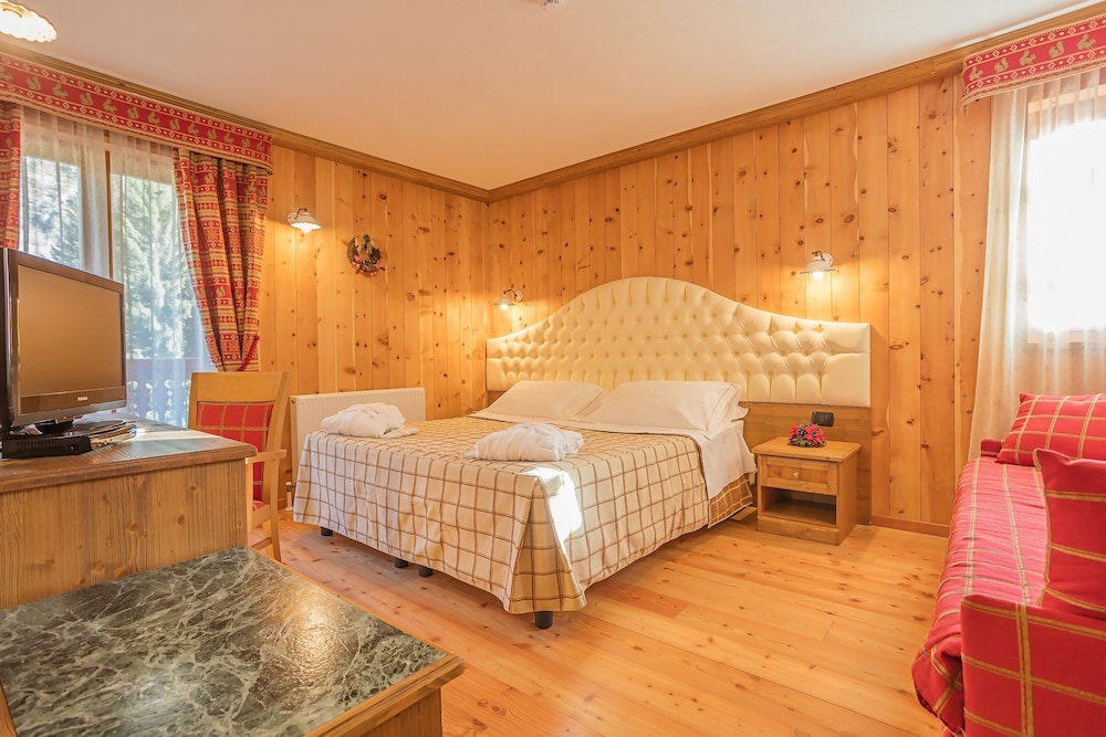 Hotel Lo Scoiattolo 27/71
