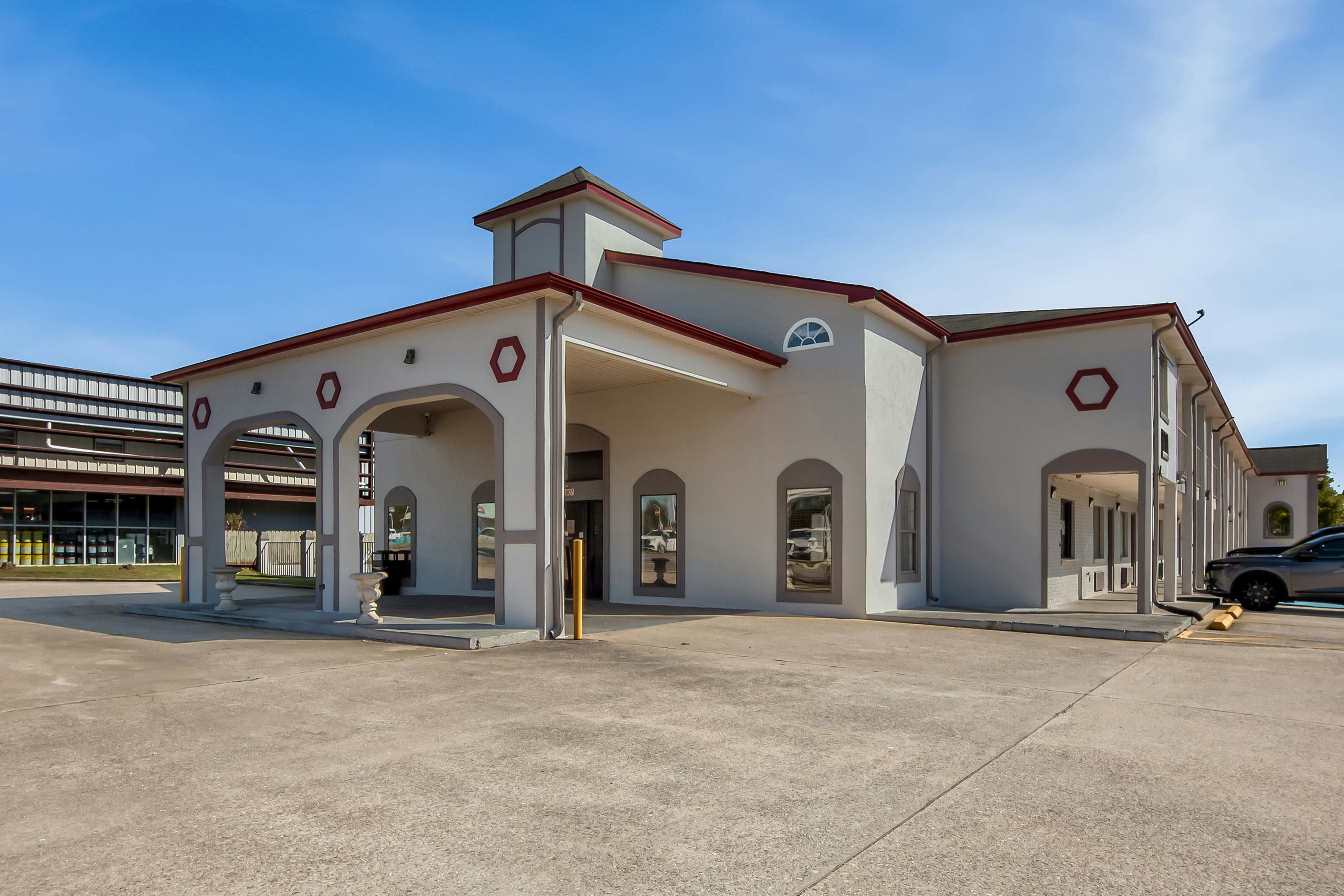 RED ROOF INN MUSCLE SHOALS 24/29
