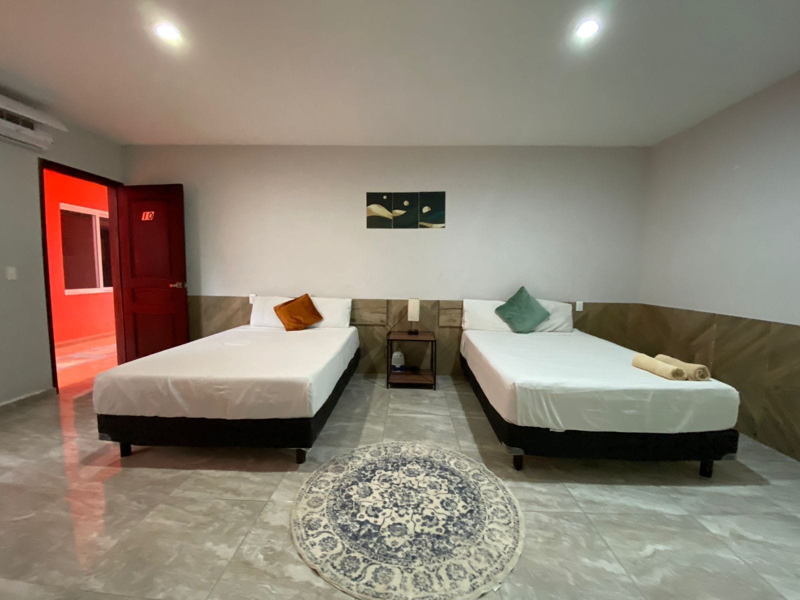 SUITE, DOUBLE BED