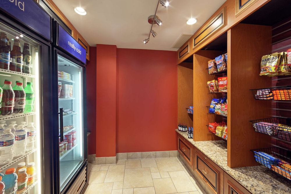 Hilton Garden Inn Chicago/Midway Airport 6/41