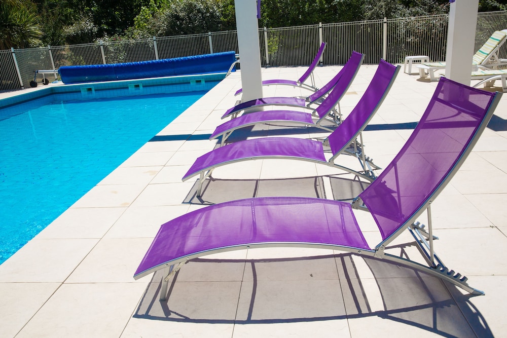 RESIDENCE LES JARDINS DU LAC CERISE HOTELS AND RESIDENCES 20/50