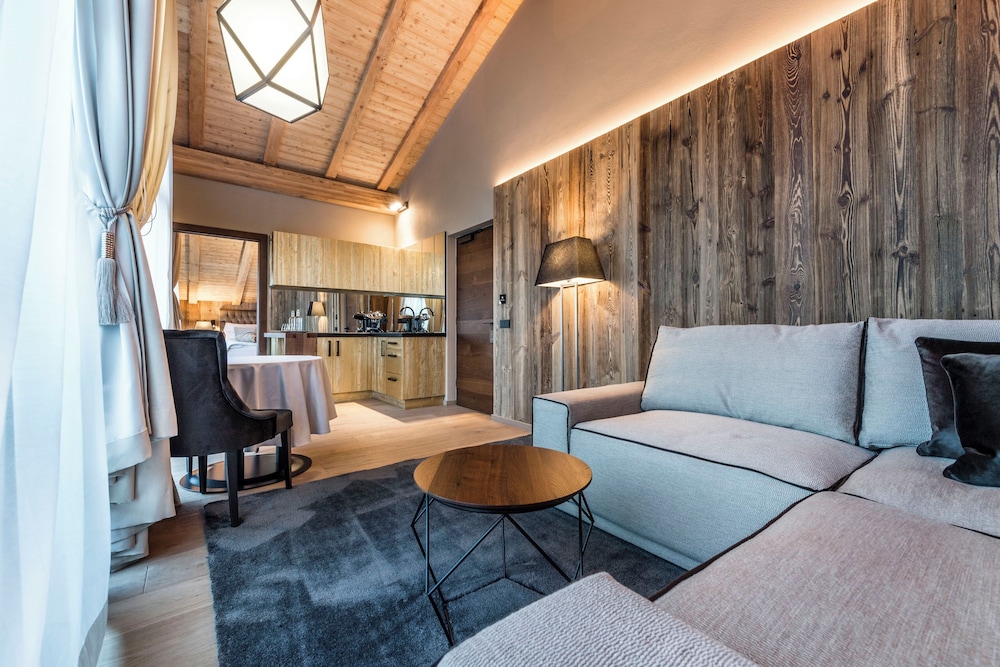 Hotel Montchalet 35/50