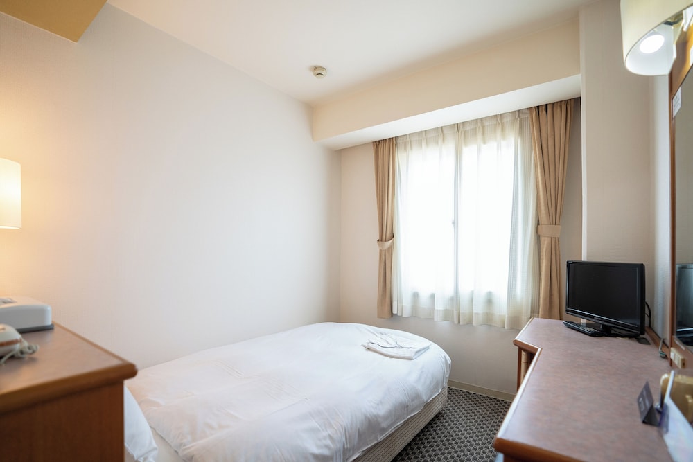 Hotel Casabella Inn Kobe 8/17