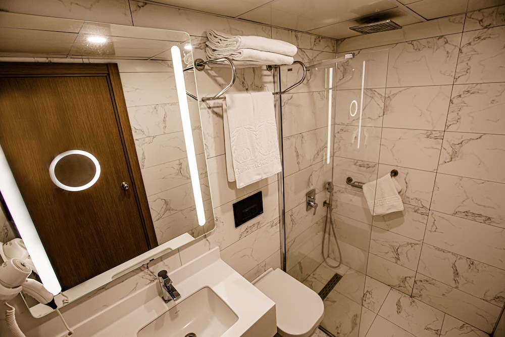 Hotel Mustafa 39/42