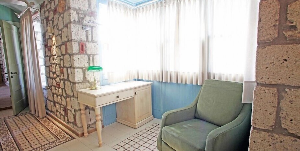Igdeli Han Suit Otel Alacati 31/50