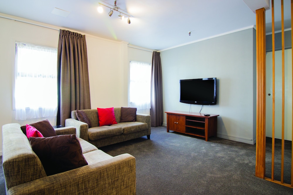 Mount Richmond Hotel 29/36