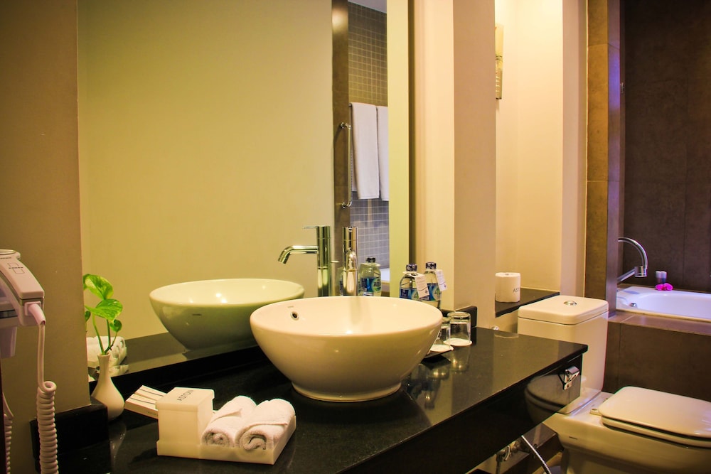 Aston Bogor Hotel & Resort 80/90