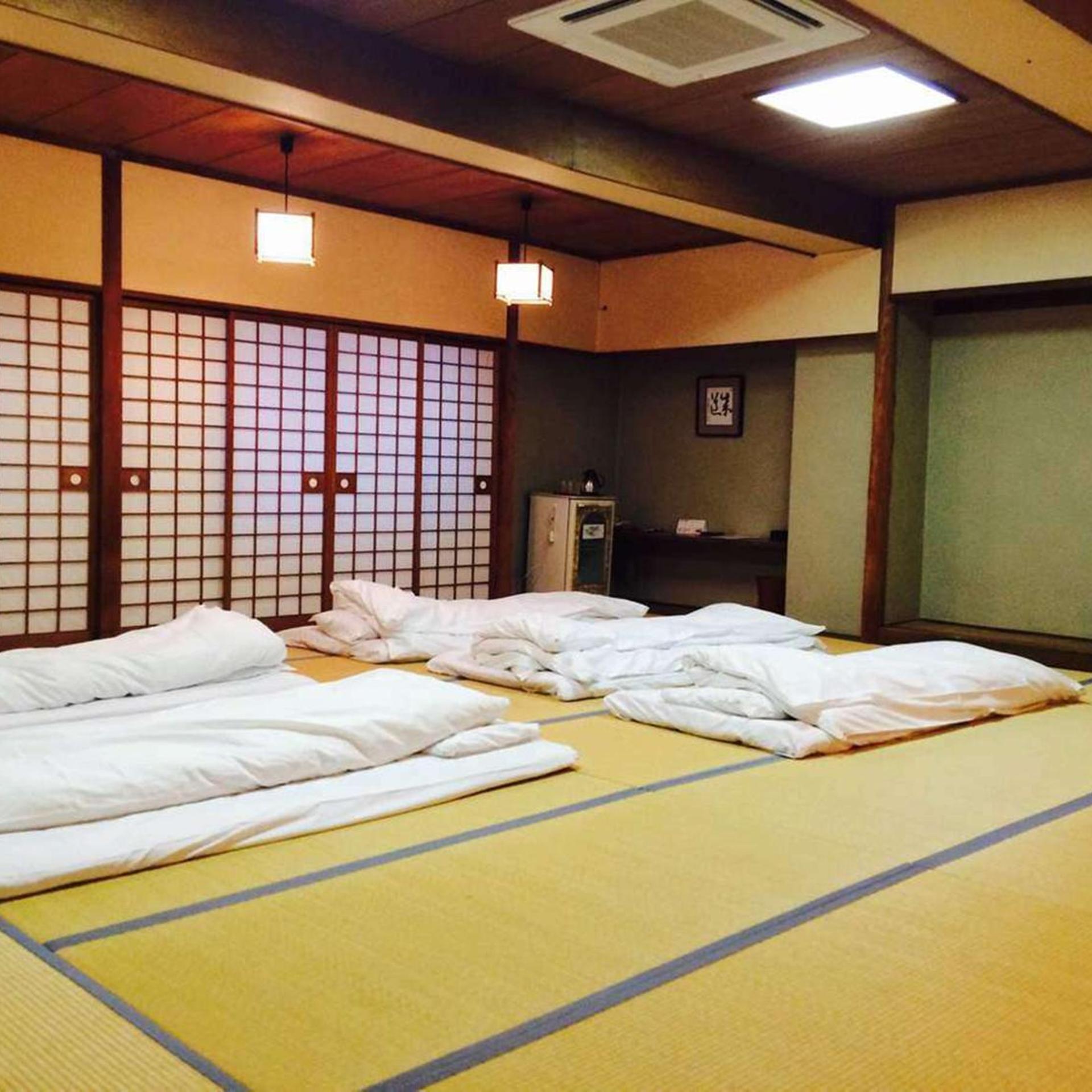Japanese, Shared Bathroom, Large