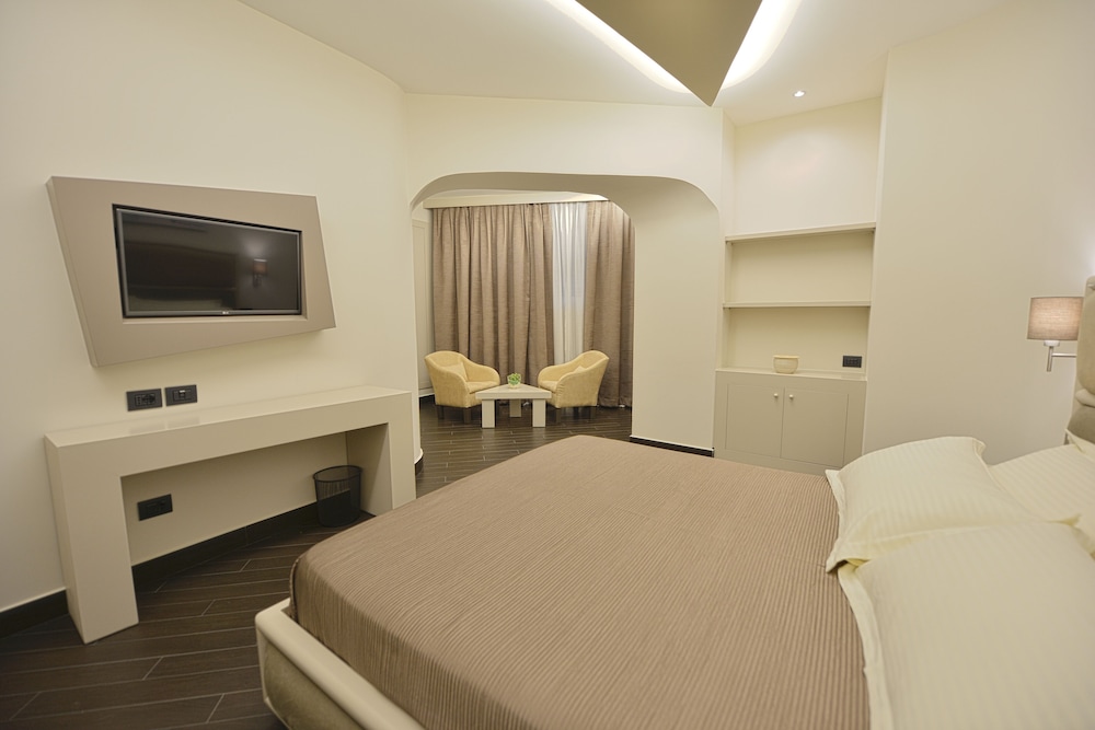 PETIT HOTEL ELITA 3/38