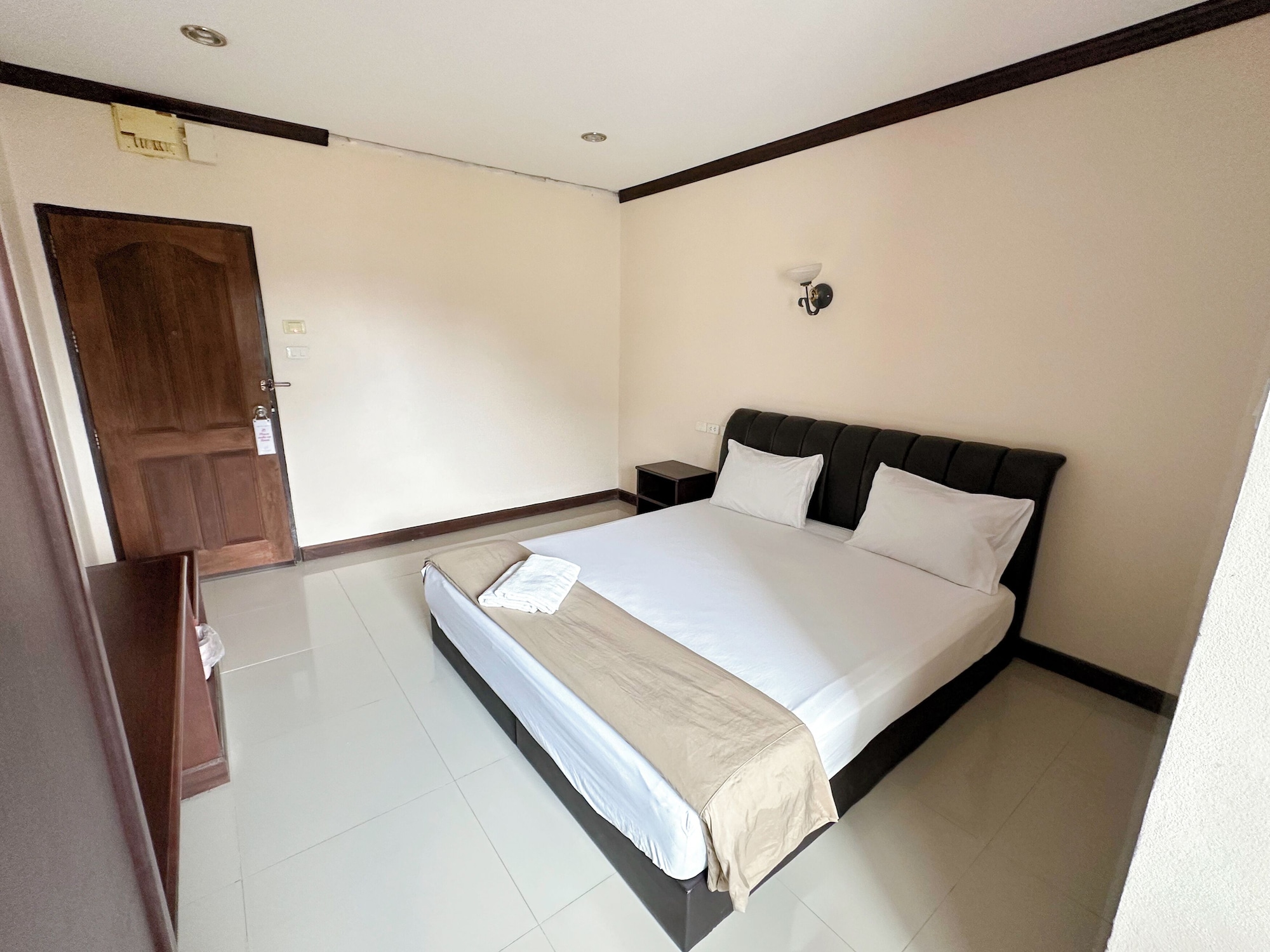 STANDARD, DOUBLE BED