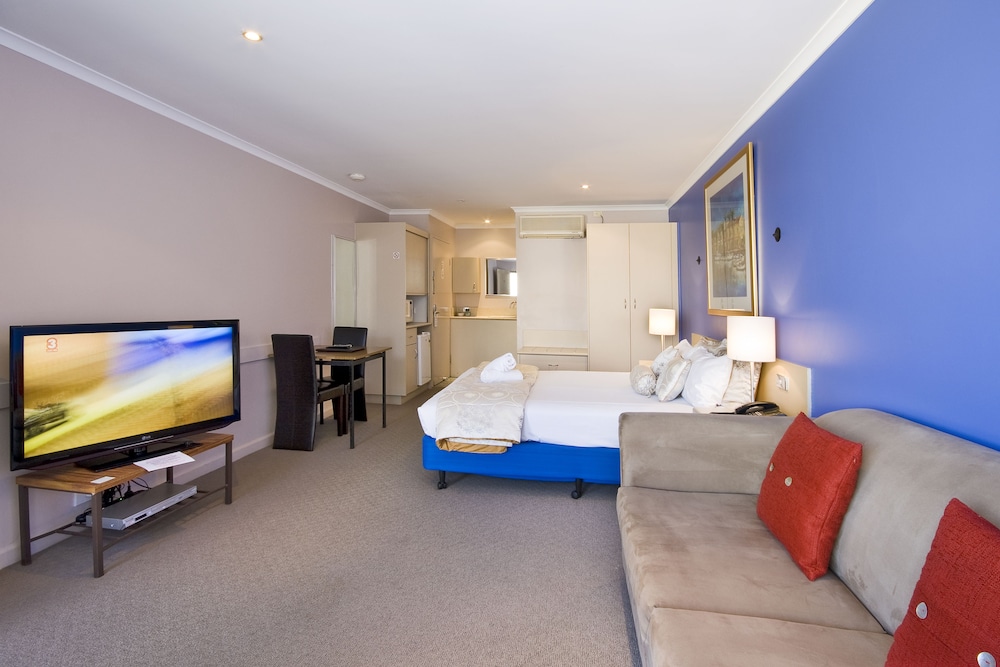 Hotel Sandridge Motel And Lornebeach Apartments 30/58