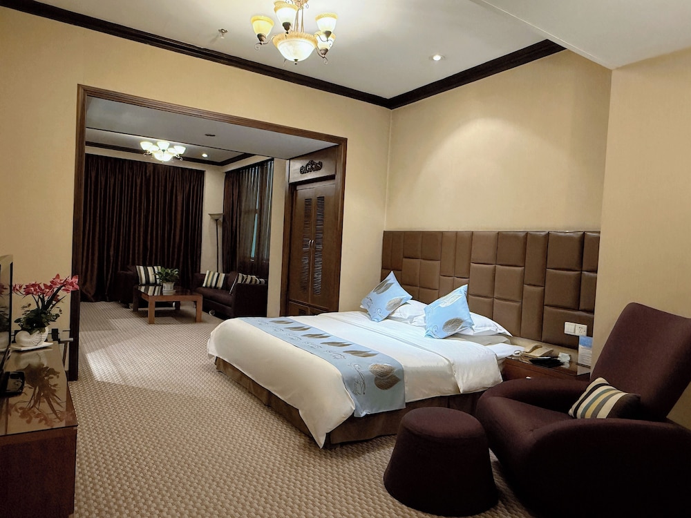 Milky Way Hotel Chongqing 18/56