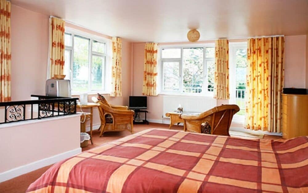 Hillbrow Farm B&B 7/11