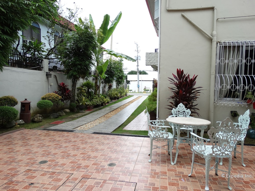 Harbour Gardens Tourist Inn 43/46