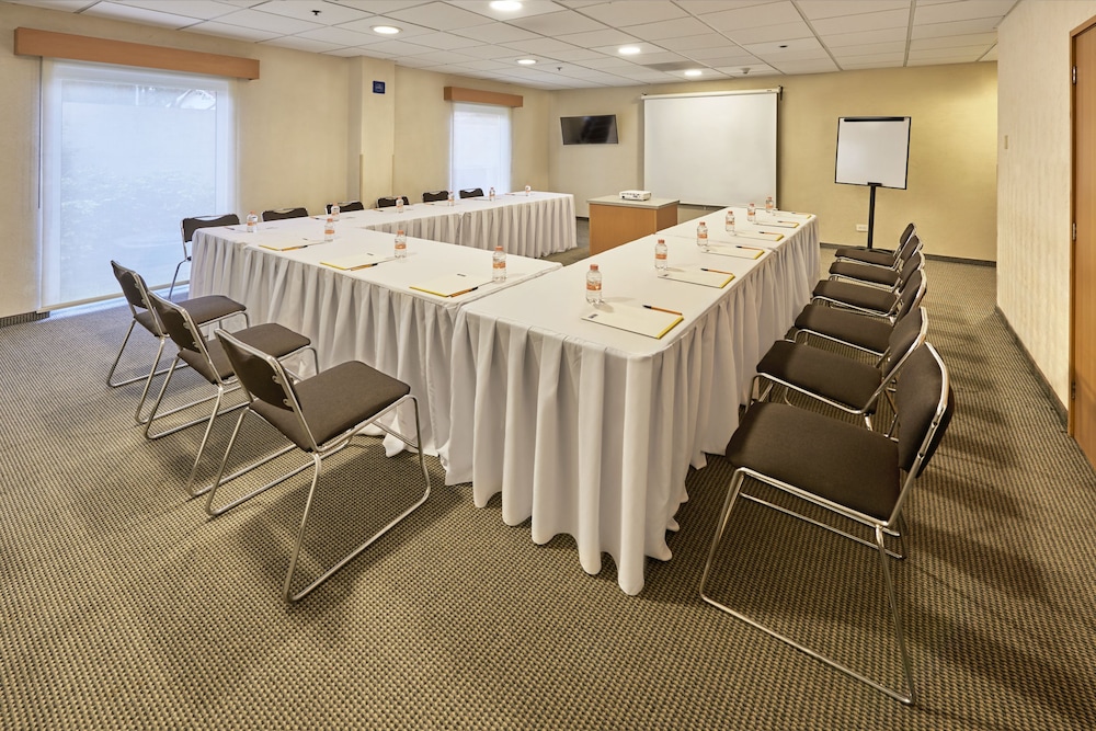 City Express by Marriott Nuevo Laredo 43/58