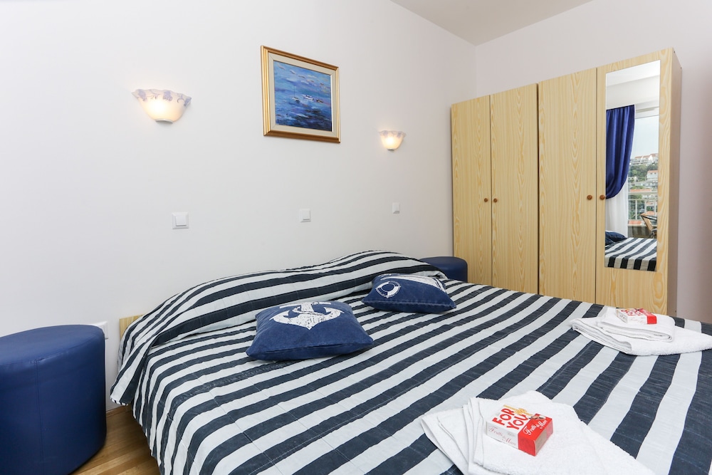 1 BEDROOM, APARTMENT, SEA VIEW, BALCONY