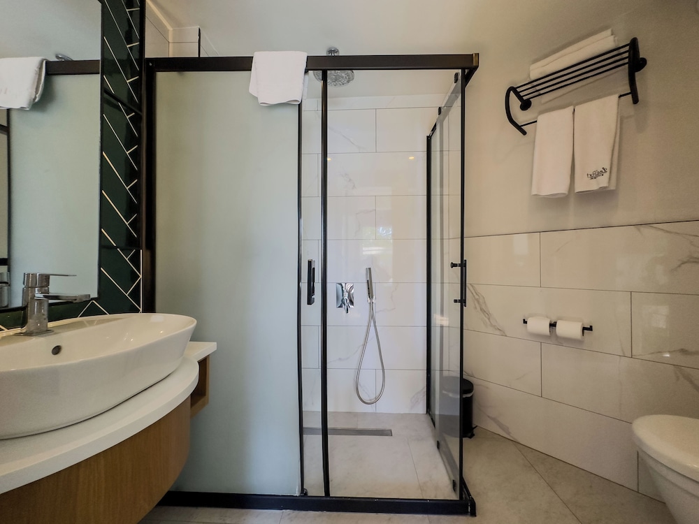 Leaf Port Boutique Hotel 50/50