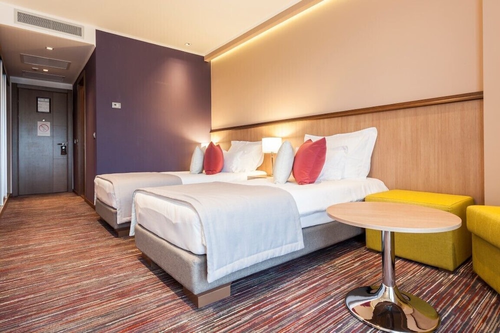 HOTEL PREMIER AQUA 26/72