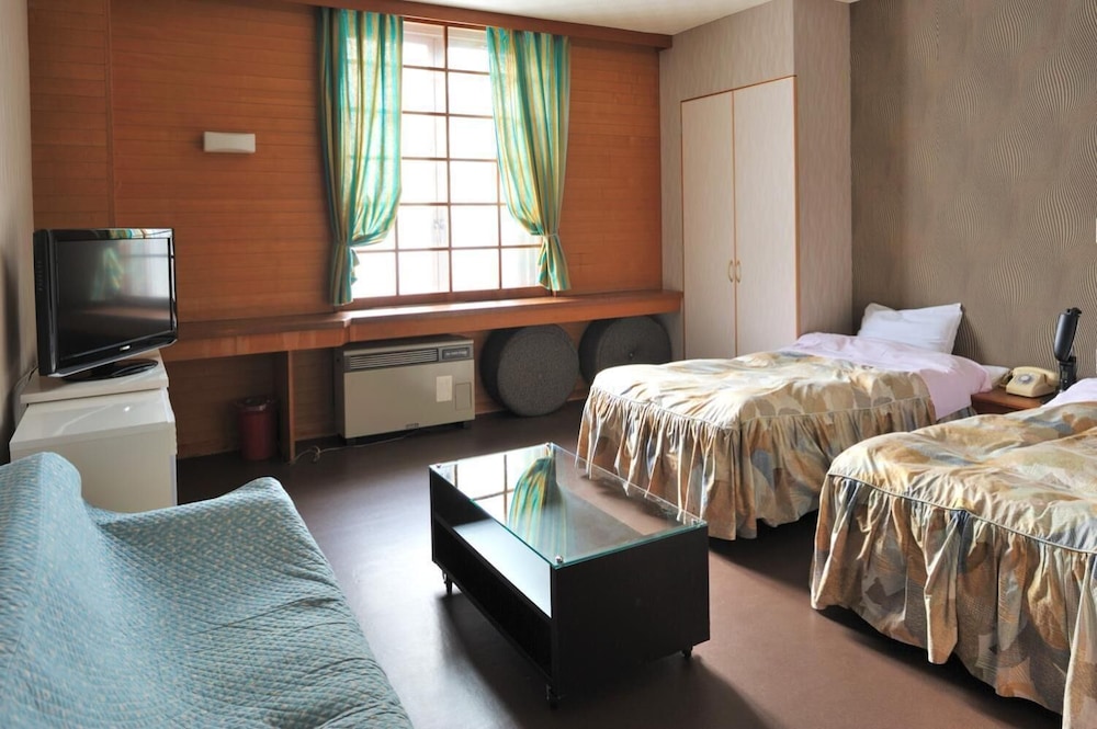 Oohira Hotel 8/53