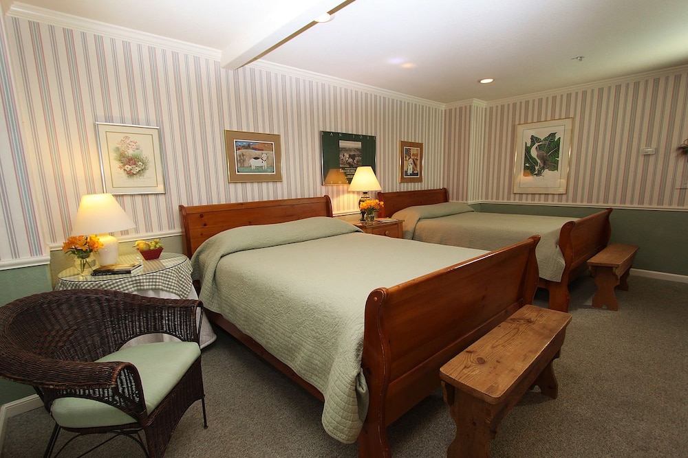 McCaffrey House Bed and Breakfast Inn 11/52
