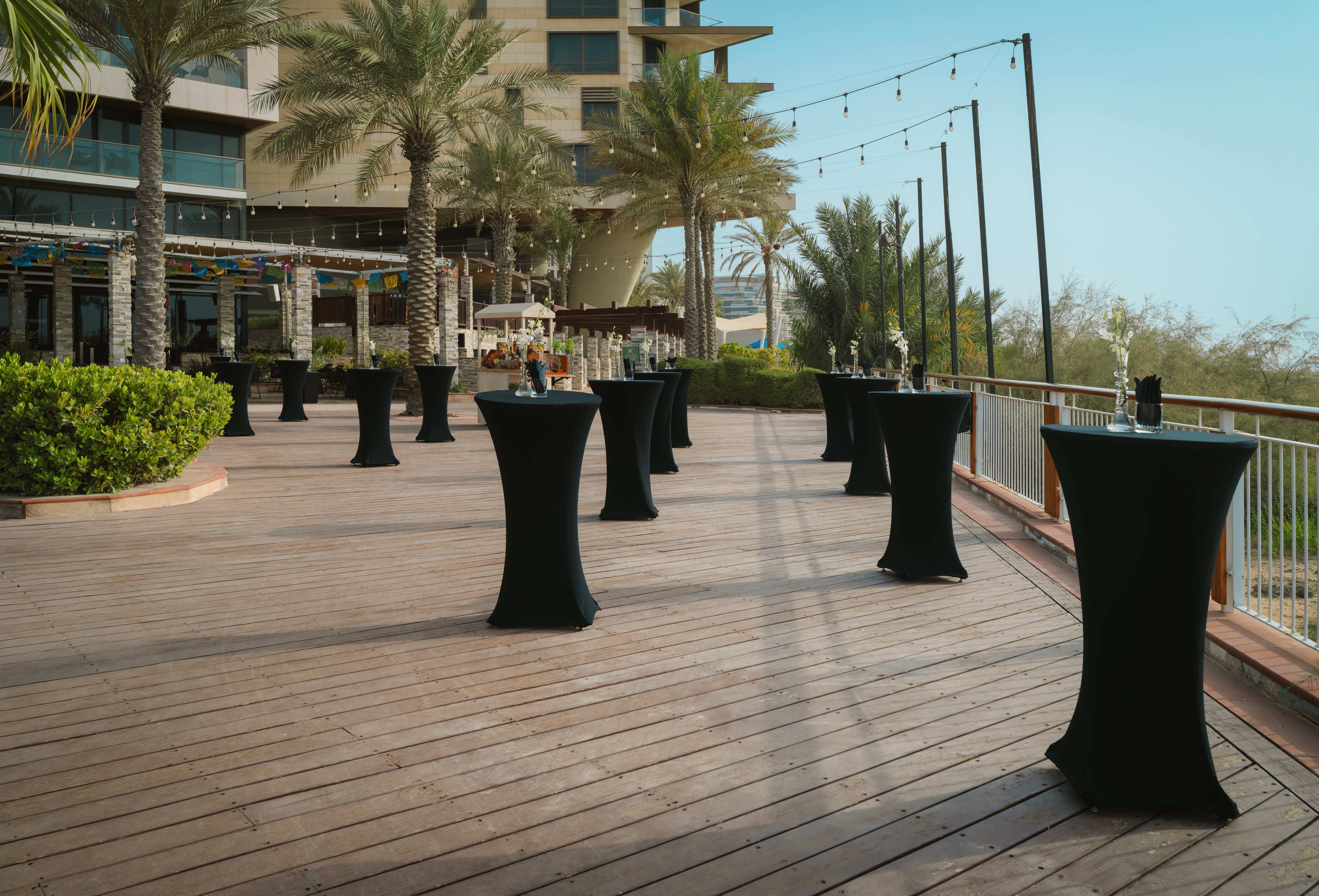 Yas Plaza Mangroves by IHG 87/87