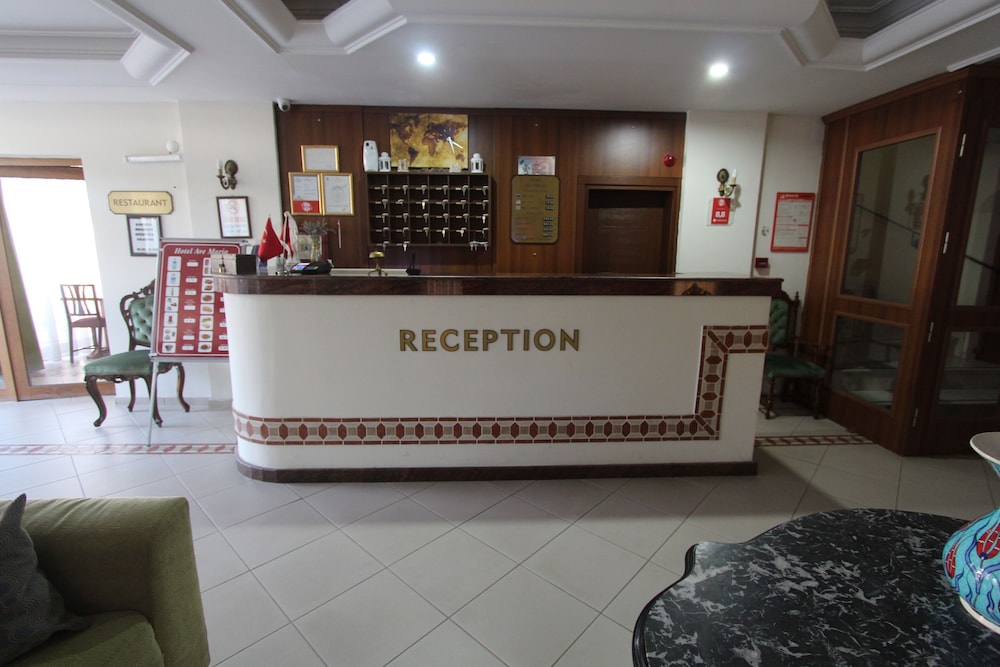 AVE MARIA HOTEL 8/65
