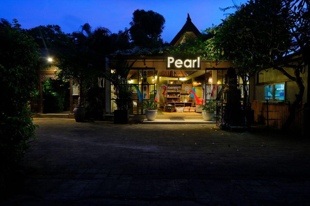 Pearl Hotel And Restaurant 59/69