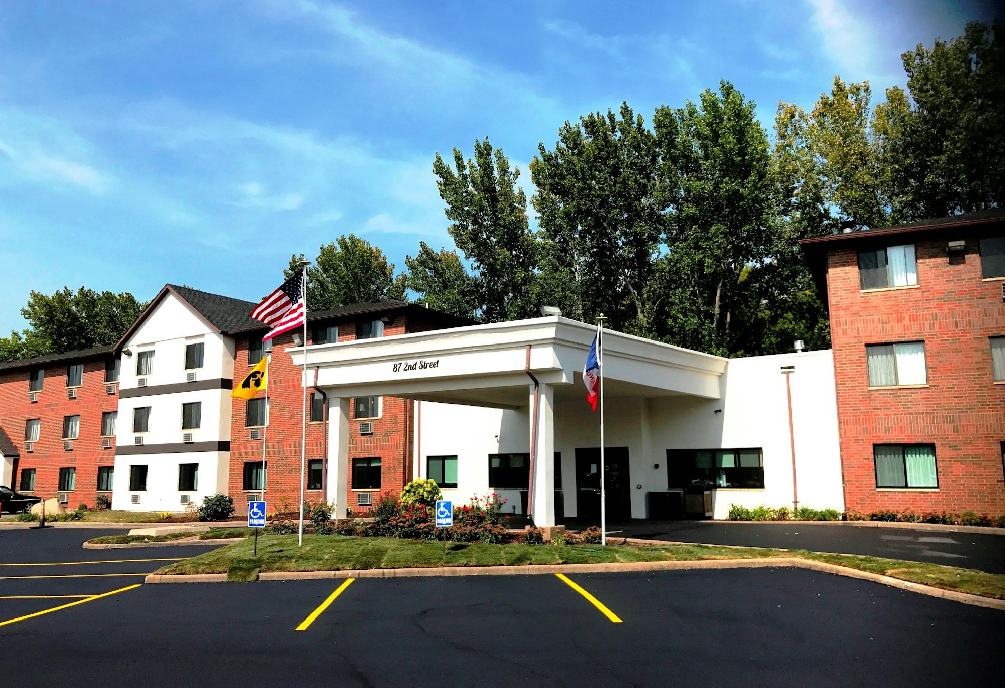 Heartland Inn 2/30