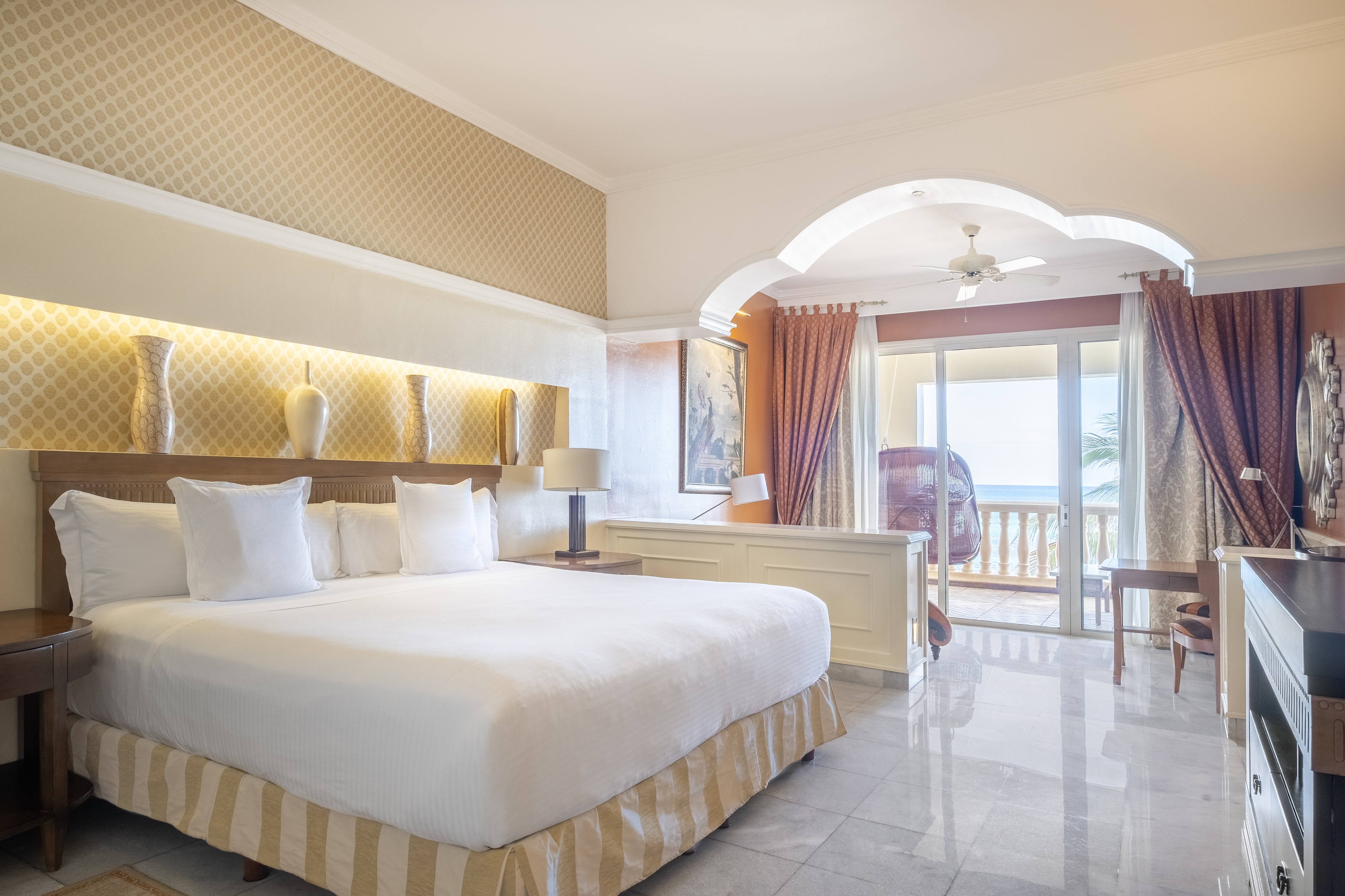 Premium, Suite, Ocean Front