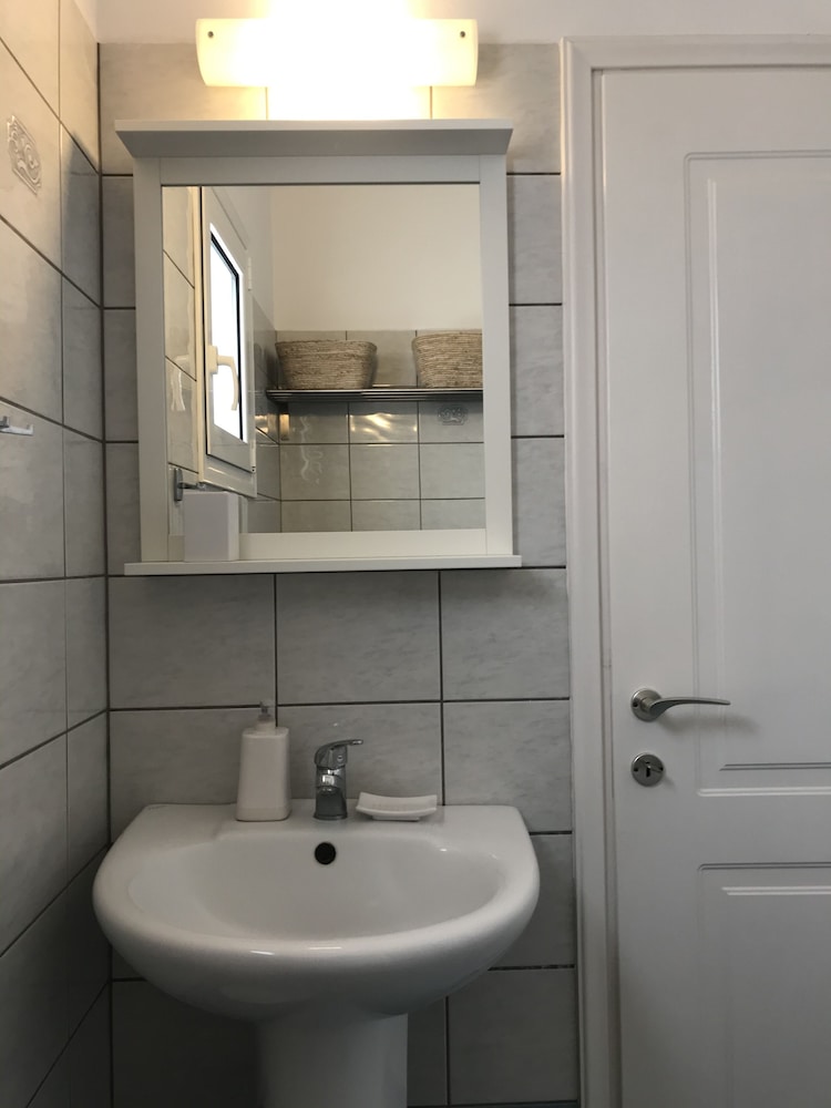 Paradisos Hotel 44/50