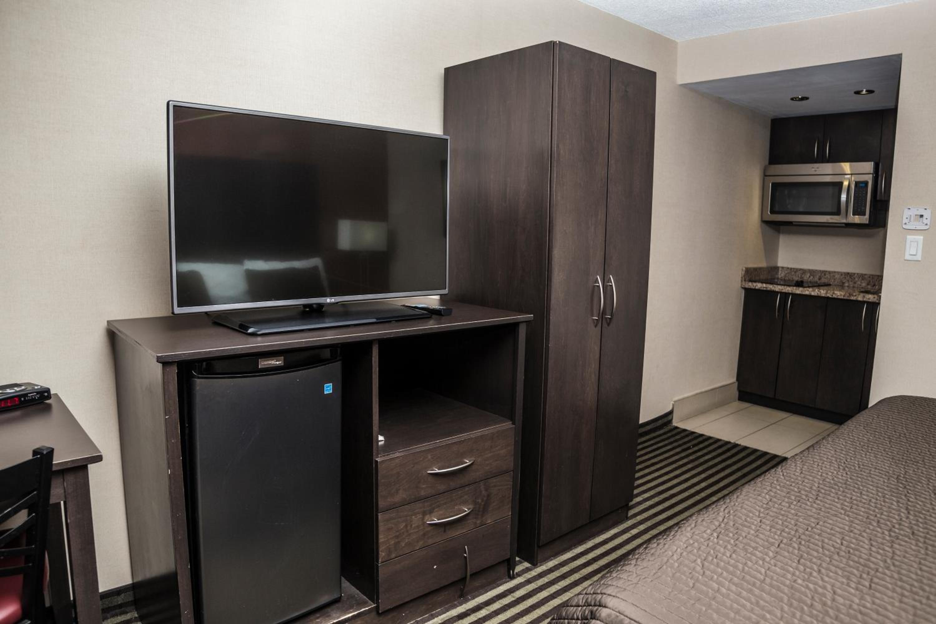 Mississauga Gate Inn 25/36