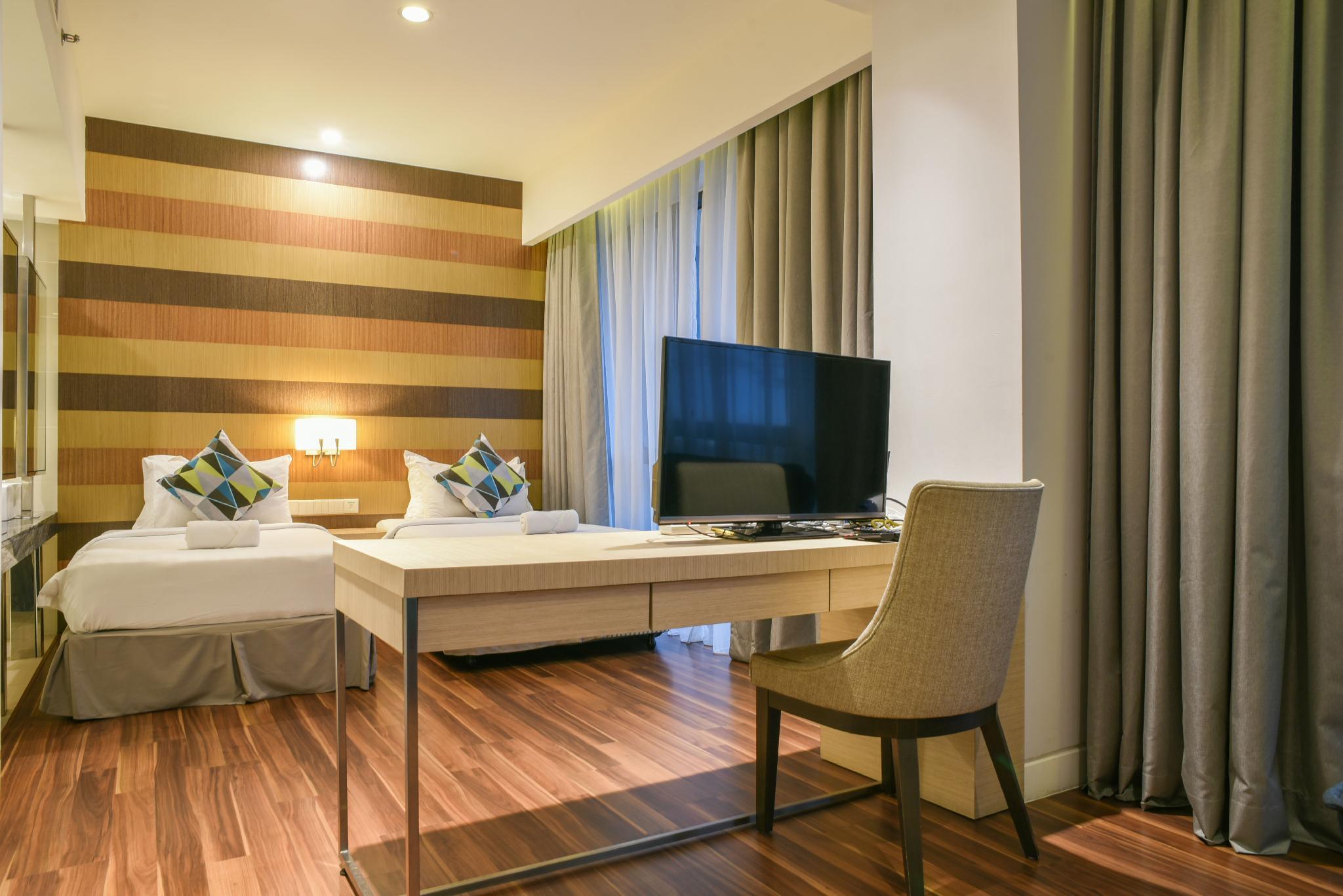 Superior, Studio, Futon Bed, Twin Beds