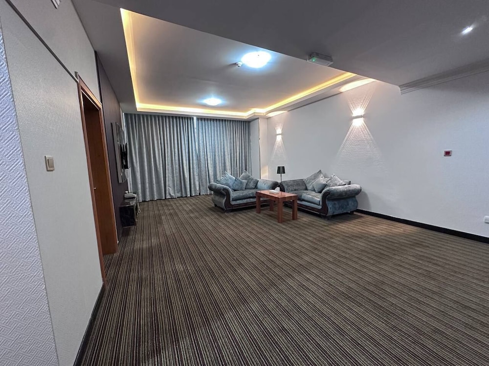 Al Massa Plus Hotel 32/40