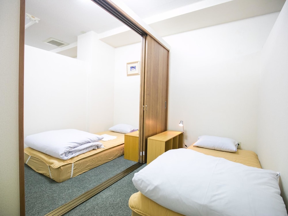 123Guest House 25/50