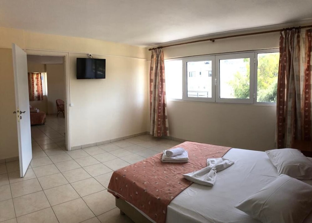 Agrabella Hotel Adults Only 50/71