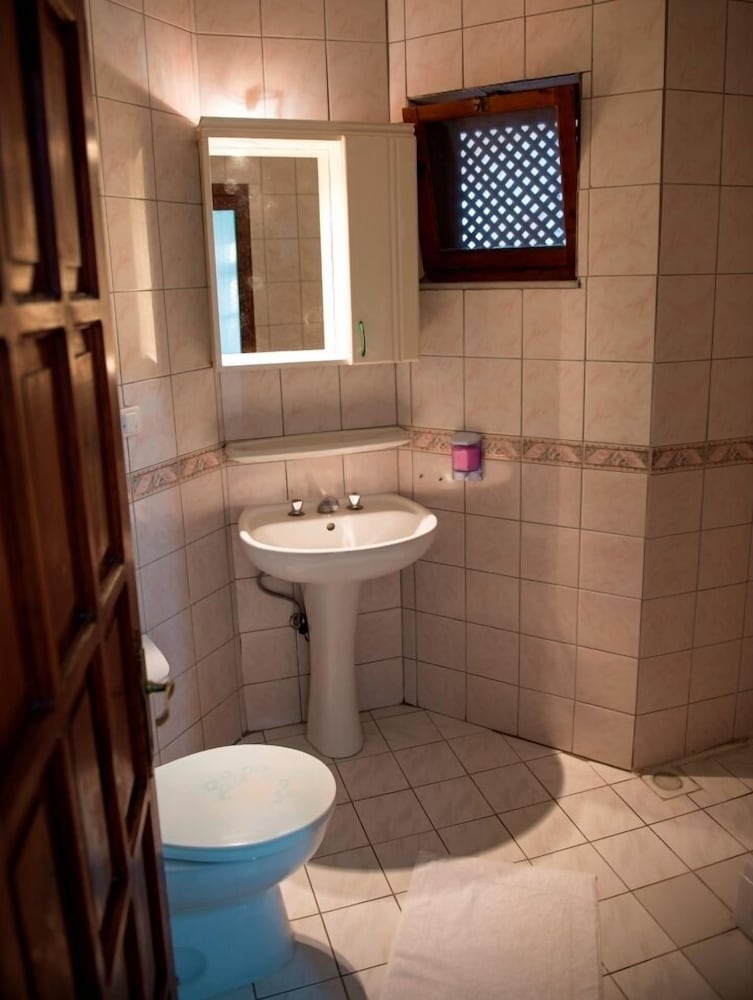 HAN DALYAN HOTEL 36/74