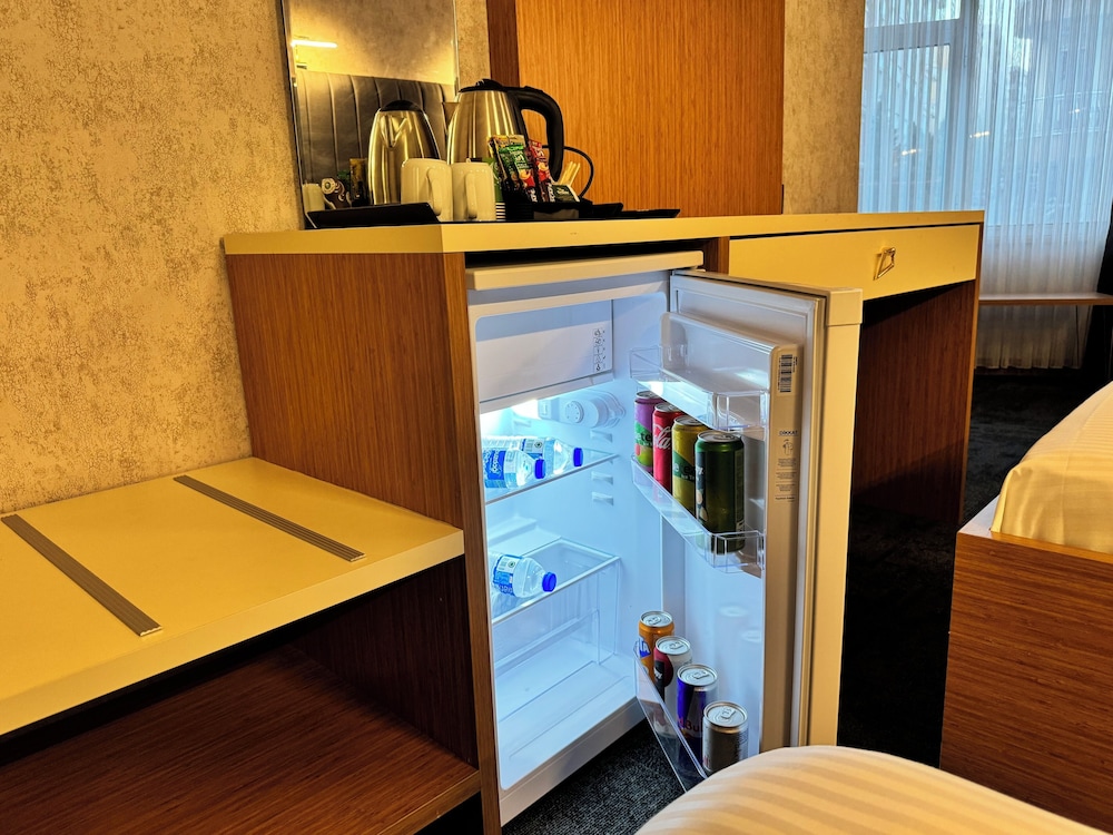 E5 Park Hotel 8/41