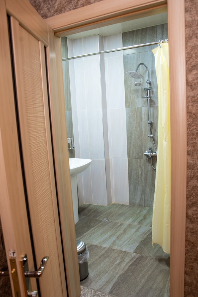 Sebail Inn Hotel 48/50