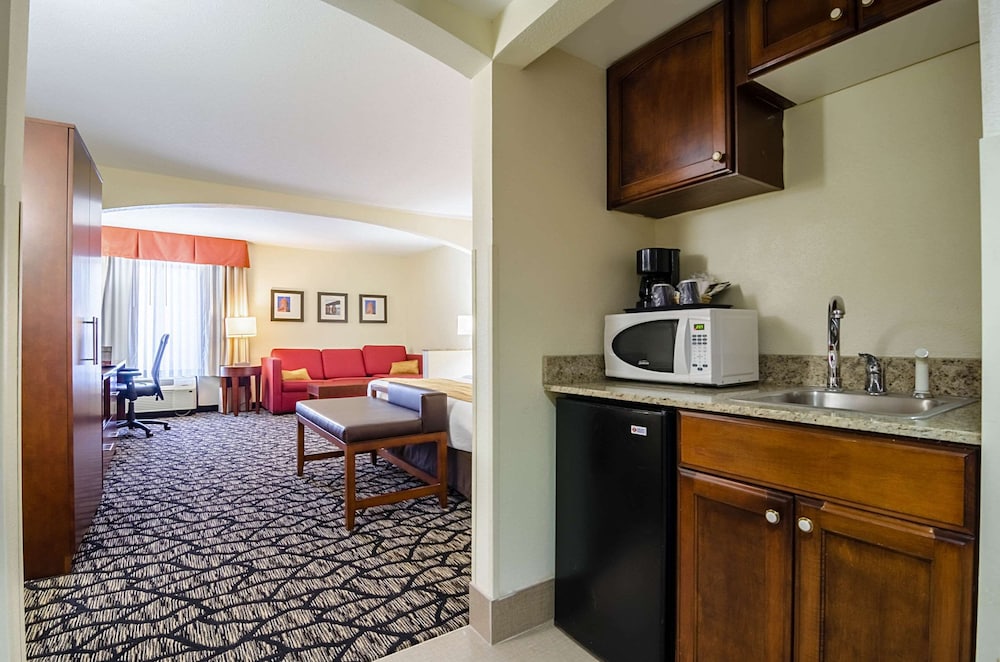 Comfort Suites Innsbrook Short Pump 37/52