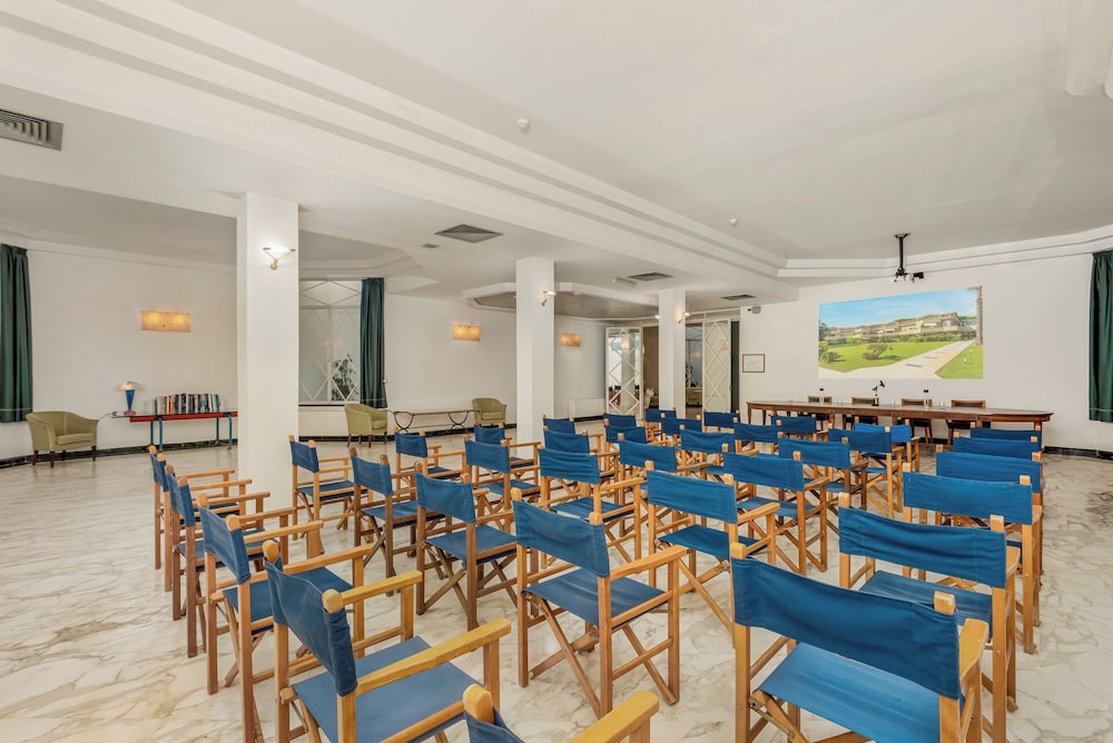 Hotel Villa Undulna 66/77