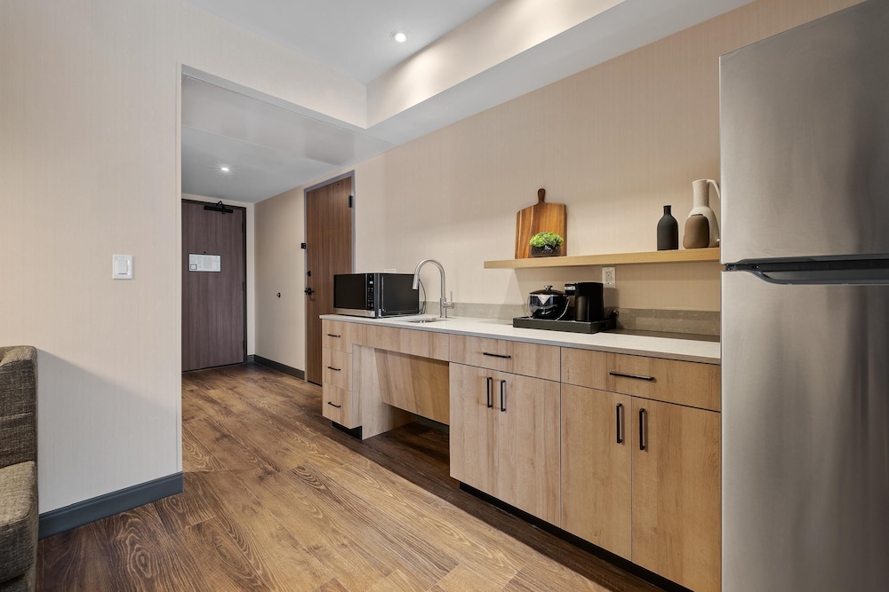 Hyatt Place Rapid City / Downtown 1/36