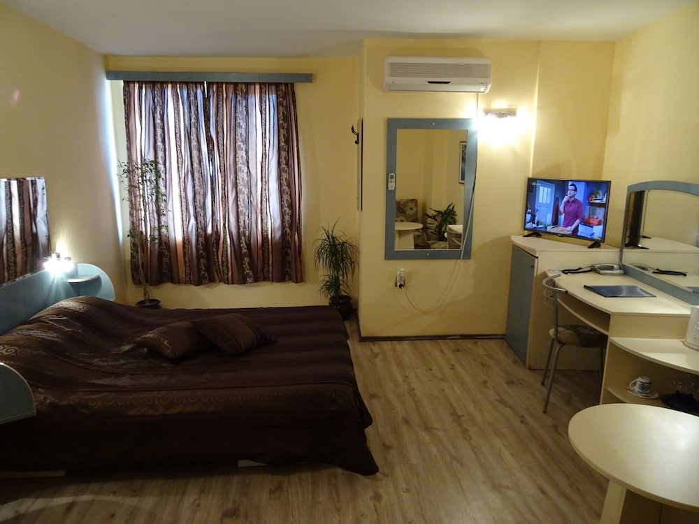 Hotel Color Varna Center 30/54
