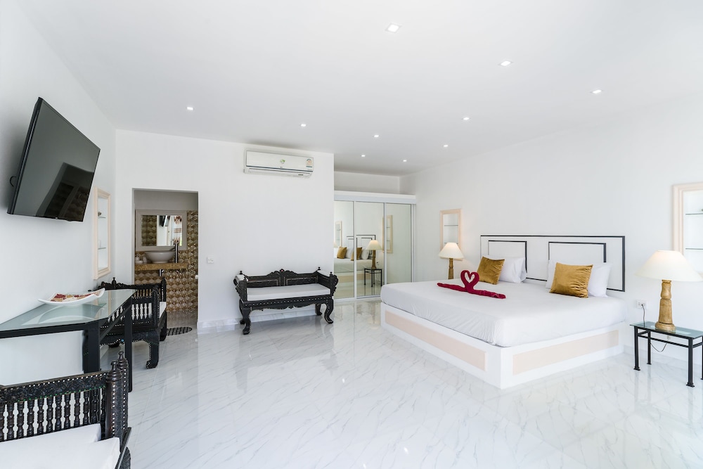 Wirason 2-Bedroom Pool Villa 16/22