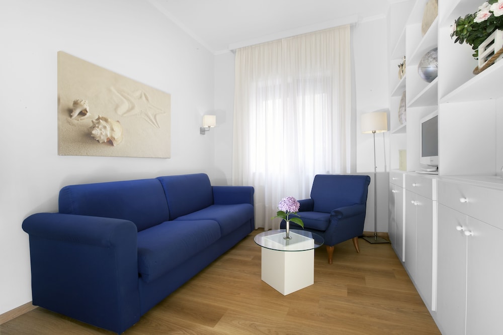 Hotel Regina Sorrento 46/72