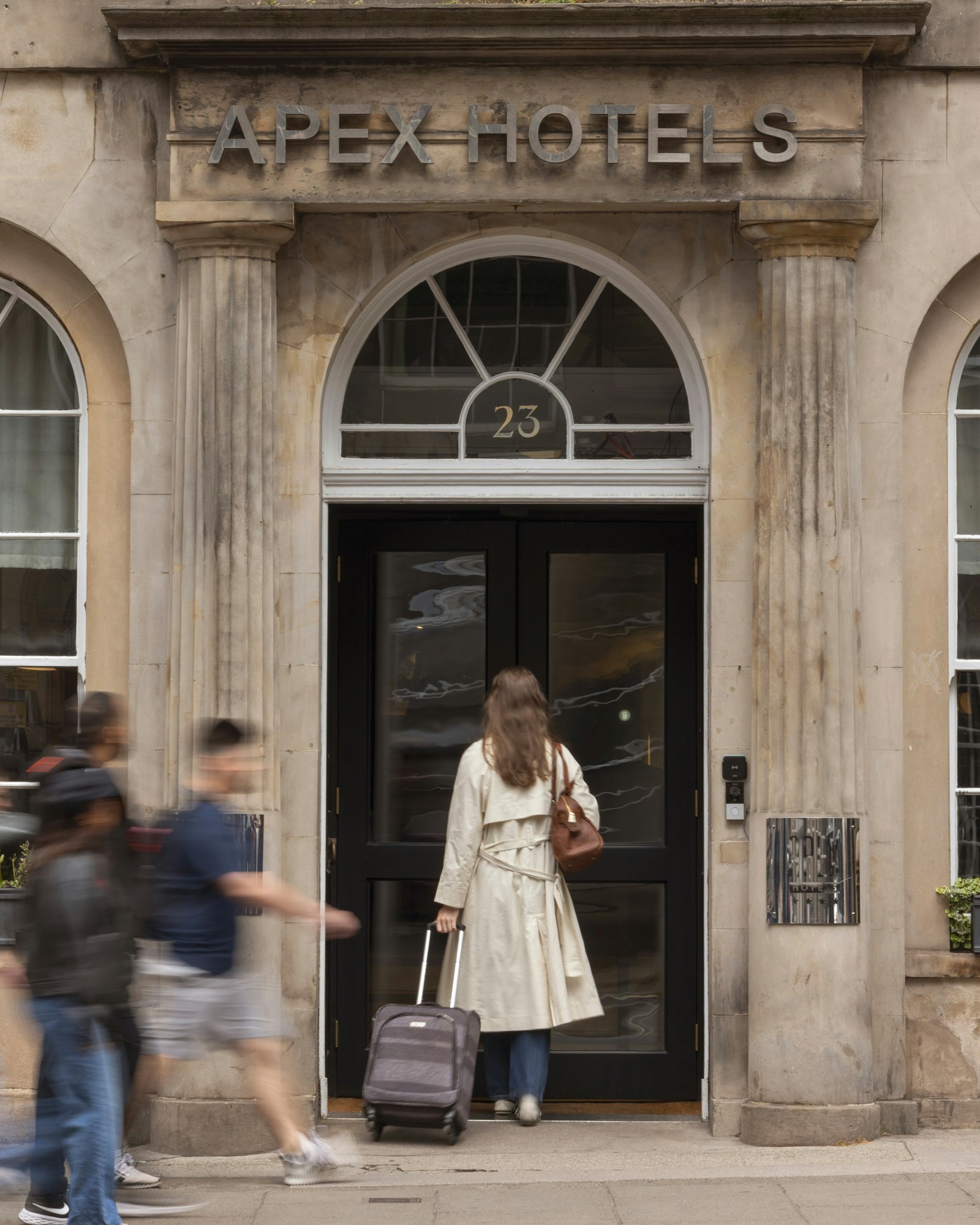 Apex Waterloo Place 8/81