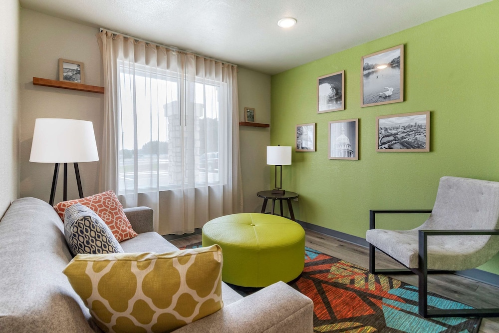 WoodSpring Suites Austin Georgetown 30/44