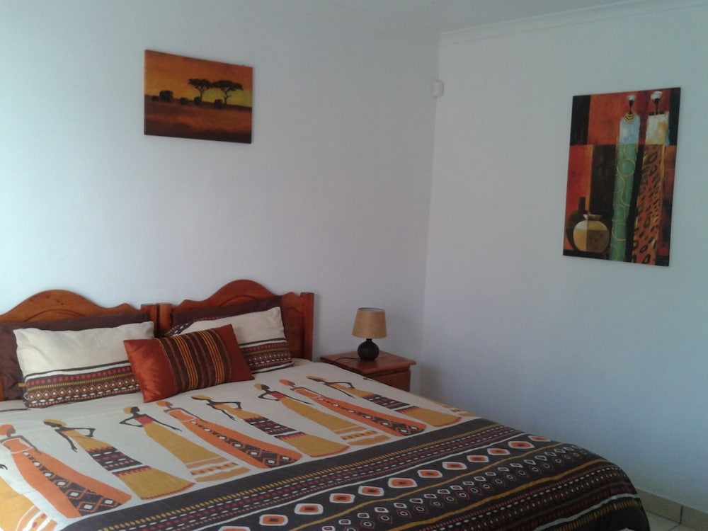 Bizafrika Guest Lodge &amp; Conference Center 16/50