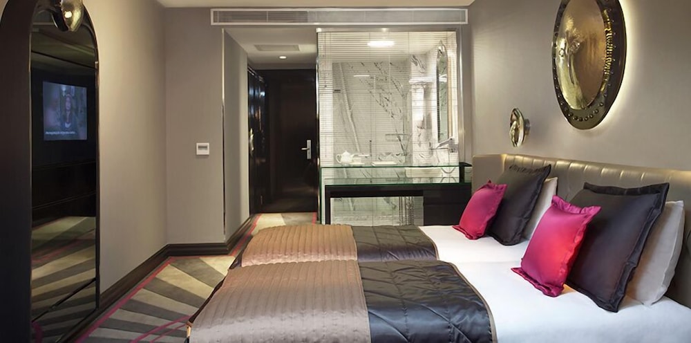 Sura Design Hotel & Suites 49/68